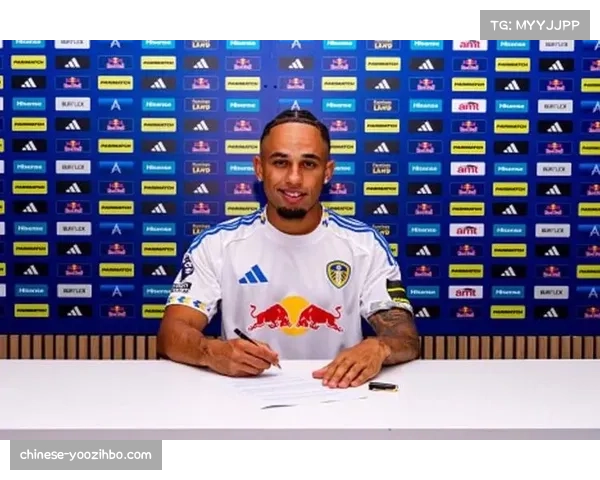 奥卡福尔传射建功助利兹联三球完胜 展现前场多面手特质